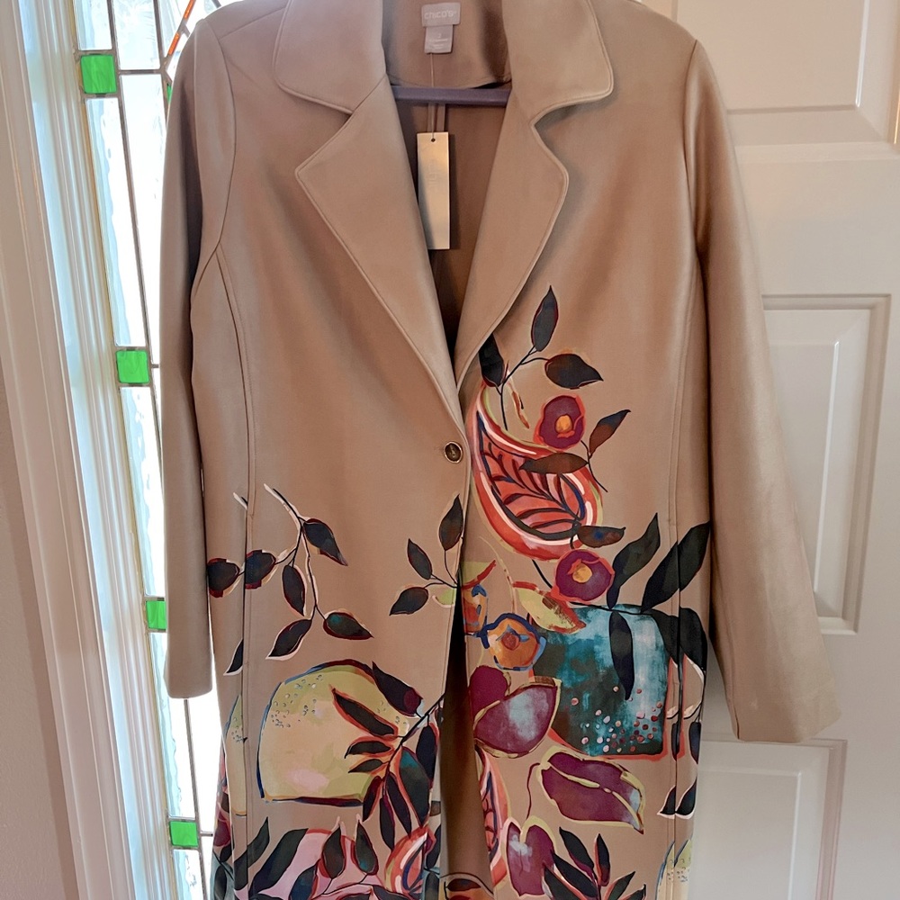 Chicos walking artistic jacket